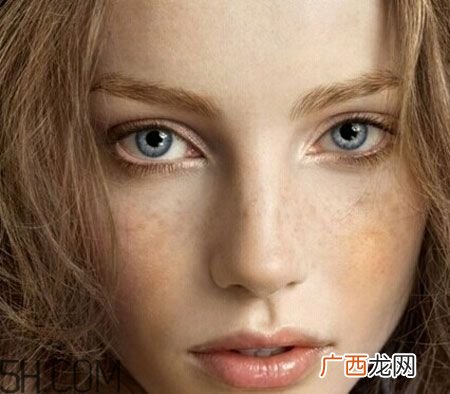 中年女性长斑怎么办？深究长斑原因