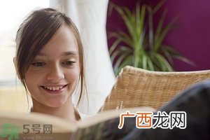13岁女生胸部发育了正常吗？13岁女生胸部发育要注意什么？
