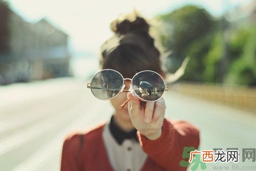 14岁女孩身高149cm正常吗?14岁女孩身高标准是多少?