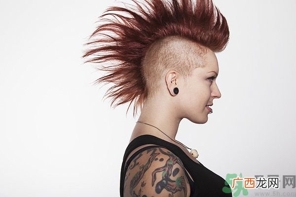 有人说我非主流 非主流是什么意思啊？