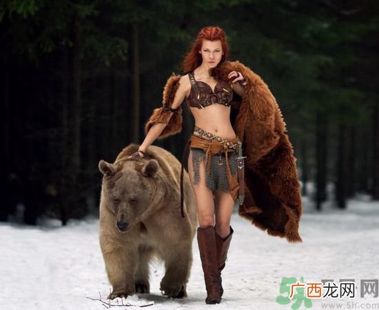 公交车遇到色狼怎么办？防色狼手册教你一招搞定！