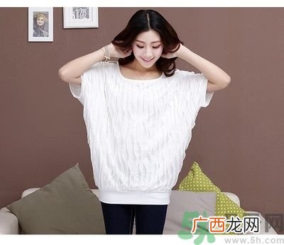 白衣服发黄要怎么清洗？白衣服发黄要怎么办？