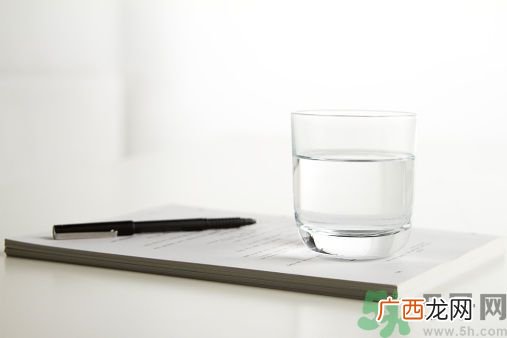 白开水隔几天还能喝吗？喝白开水要注意什么？