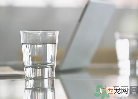 白开水隔几天还能喝吗？喝白开水要注意什么？