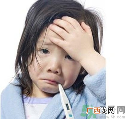 男童连续高烧8年 怎么快速退烧？