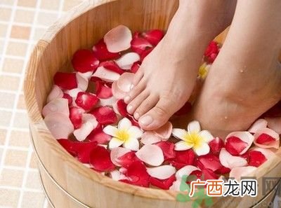 天天泡脚好不好？天天泡脚有什么坏处？