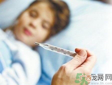 春季怎么预防发烧？发烧了怎么办才好？