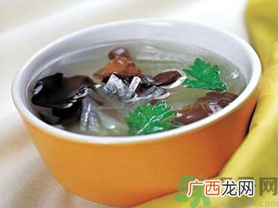 黑木耳可以治便秘吗？黑木耳有什么食疗的方法？
