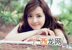 14岁女孩下面有白色液体是什么?下面有白色液体正常吗