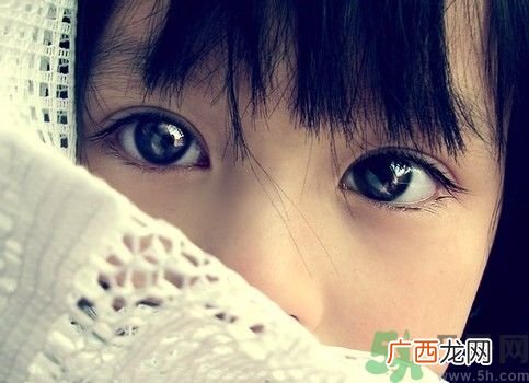 12岁女孩戴美瞳好吗?12岁可以戴美瞳吗