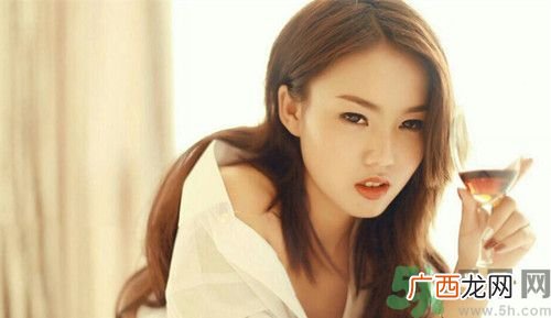 肚子疼是不是快来月经了?来月经的征兆有哪些