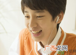 13岁男孩胸部长硬块怎么回事?为什么胸部长硬块