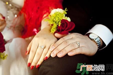 多少岁可以结婚呀?男生和女生各是多少岁结婚
