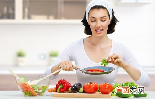 女性避免饮食失调留意不健康前兆