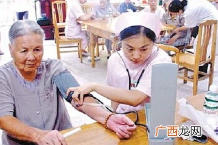 老年人贫血怎么办?吃什么补血最快