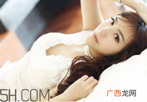 少女一抬腿打一烟名 少女一抬腿为什么是玉溪