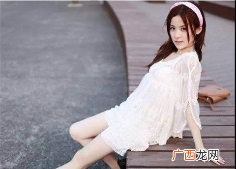 聊天怎样试探女生喜欢你，如何试探出女生是否喜欢你