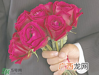 男朋友不在身边怎样过情人节？情人节没有男朋友怎么过？