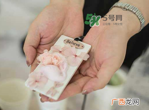 送永生花代表什么？一个男孩送自己永生花是什么意思？