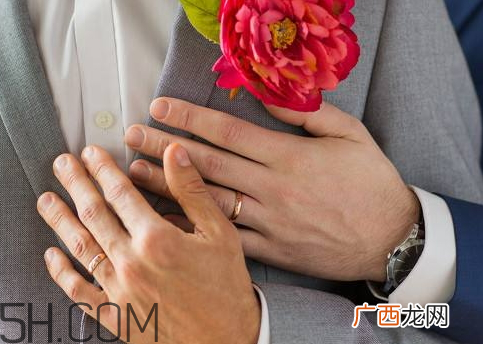 说男的弯了什么意思 男生弯了是什么意思