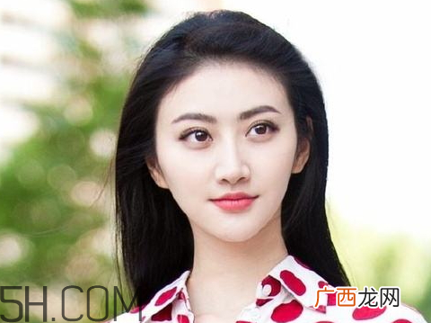 说女人花瓶是什么意思 花瓶是指什么样的女人