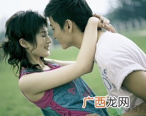 接吻为什么要闭眼睛？接吻可以减肥吗？