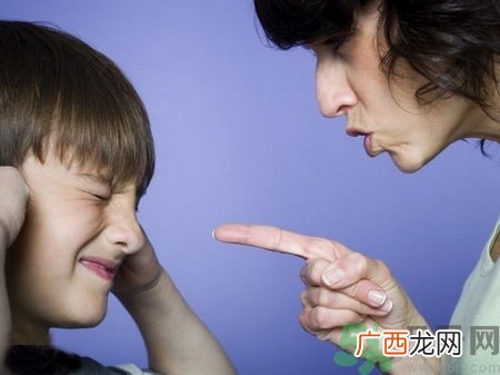 孩子犯错该不该打?孩子犯错怎样处理最好