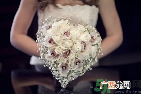 让你爱情占据上风的6招甜蜜方法