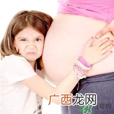 生二胎怎么安抚老大?生二胎对第一胎小孩的影响?