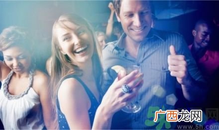 和前男友怎么聊天?可以和前男友好好相处的方法