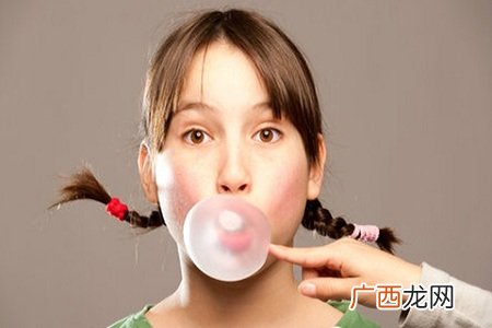 嚼口香糖好处多!消除不安助减肥