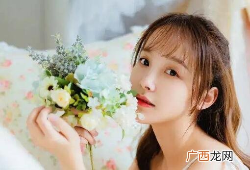 怎么幽默的和女生聊天？具备幽默思维逻辑