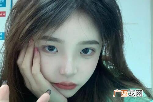 女生不开心怎么办安慰？带她去吃好吃的就行了