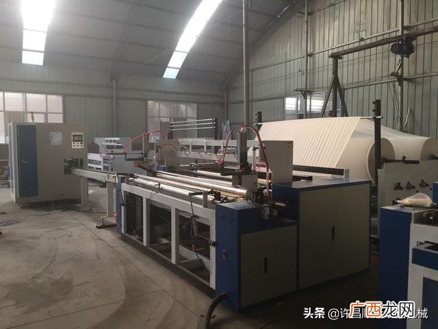 卫生纸机器设备多少钱一台,小型卫生纸加工设备多少钱一套