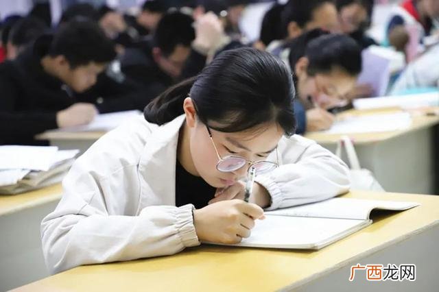 什么职业前景好,往后社会发展什么职业最稳定