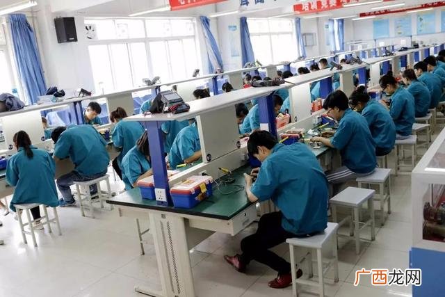 什么职业前景好,往后社会发展什么职业最稳定