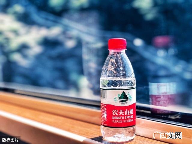 小型果汁饮料生产线 贴牌饮料的利润有多少