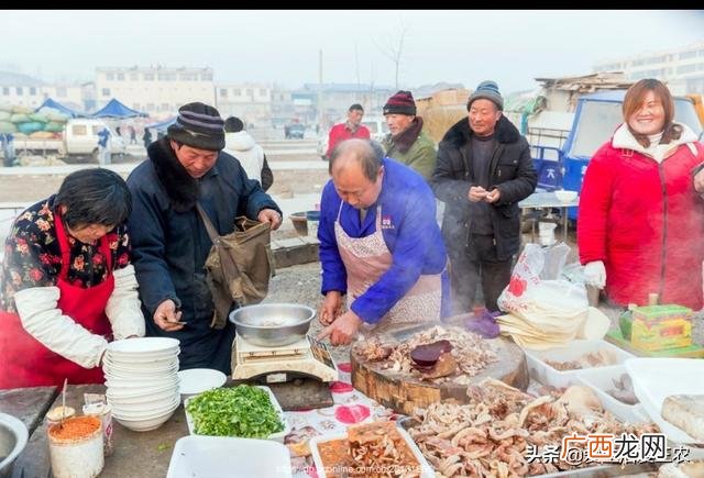 18种最赚钱的地摊生意 适合农村做的小本生意