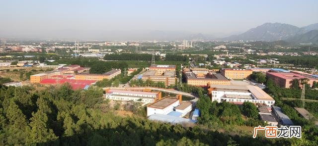小学毕业可以上艺校吗 14岁小学毕业能读中专