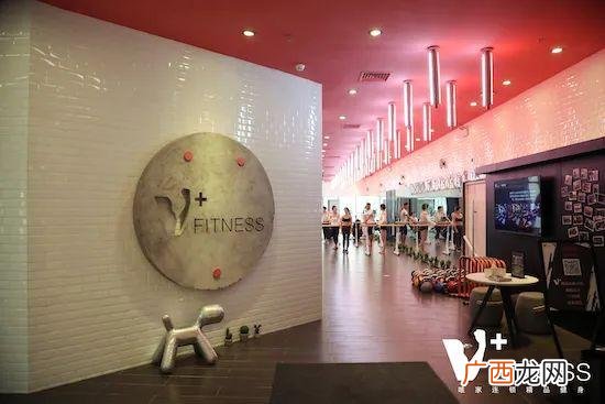 送餐和送快递哪个赚钱,除了快递外卖挣得多还有什么工作
