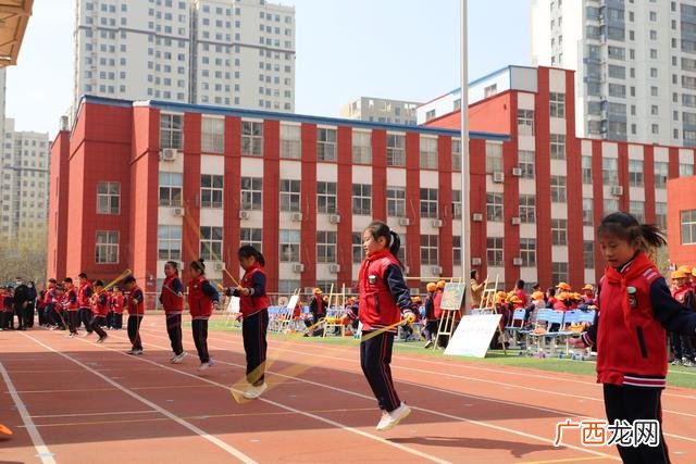 趣味运动会项目大全图 多人趣味运动会项目