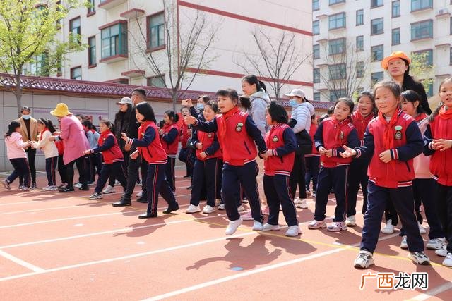 趣味运动会项目大全图 多人趣味运动会项目
