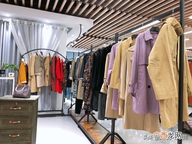 女装是进货好还是加盟好,卖女装从哪里拿货比较好