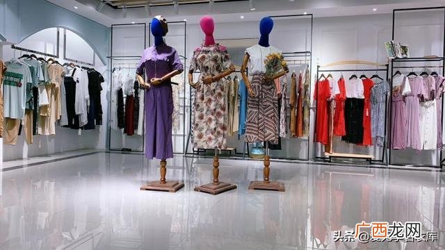女装是进货好还是加盟好,卖女装从哪里拿货比较好