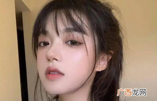 女生对追求自己的男生是什么态度？喜欢就会放低标准