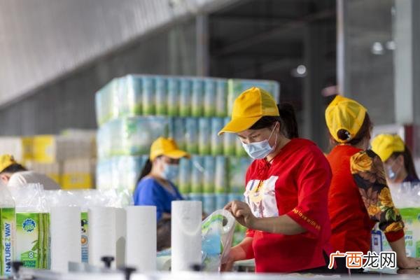 联系批发卫生纸厂家,生活用纸批发厂家