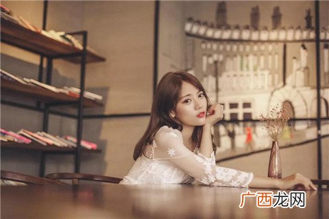 男孩追女孩子一般要花多少钱，男生有多少钱可以追女生