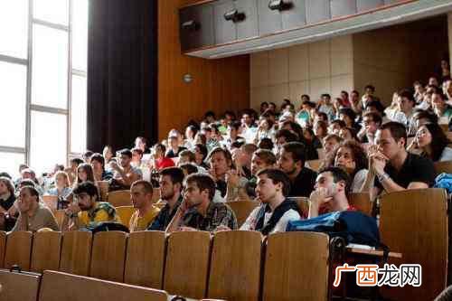 辍学创业成功的名人例子 中国辍学创业成功