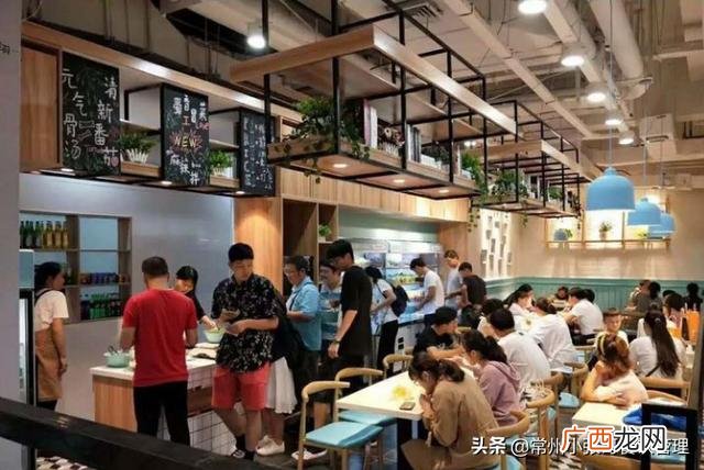 开一家麻辣烫店大概多少钱,开一家小型麻辣烫多少钱