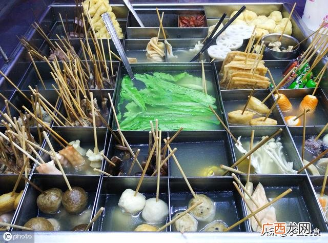 十元地摊暴利产品大全 适合女生摆地摊的小本生意